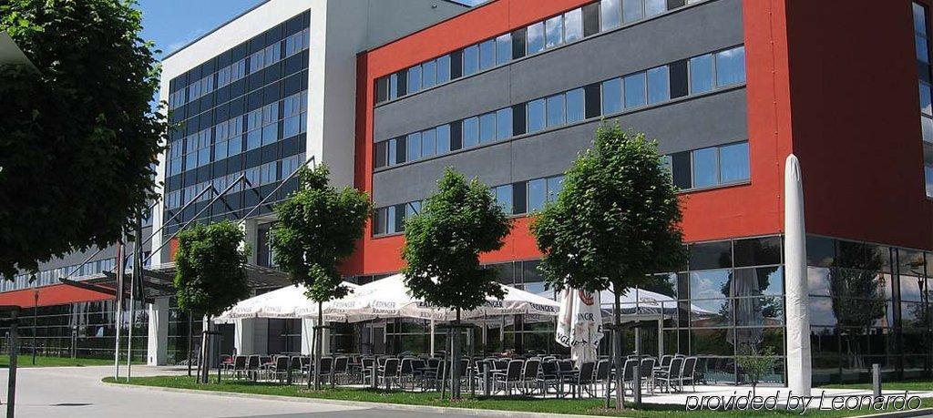 Novina Hotel Herzogenaurach Herzo-Base Dış mekan fotoğraf