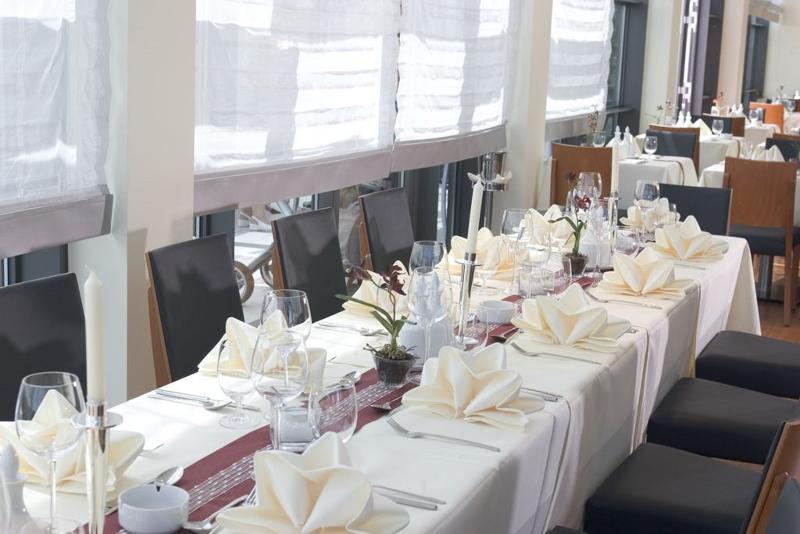 Novina Hotel Herzogenaurach Herzo-Base Dış mekan fotoğraf